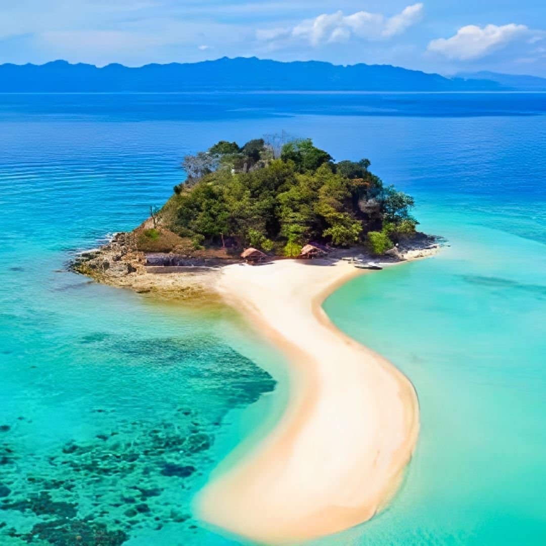 CORON ISLAND ESCAPADE - Image 2